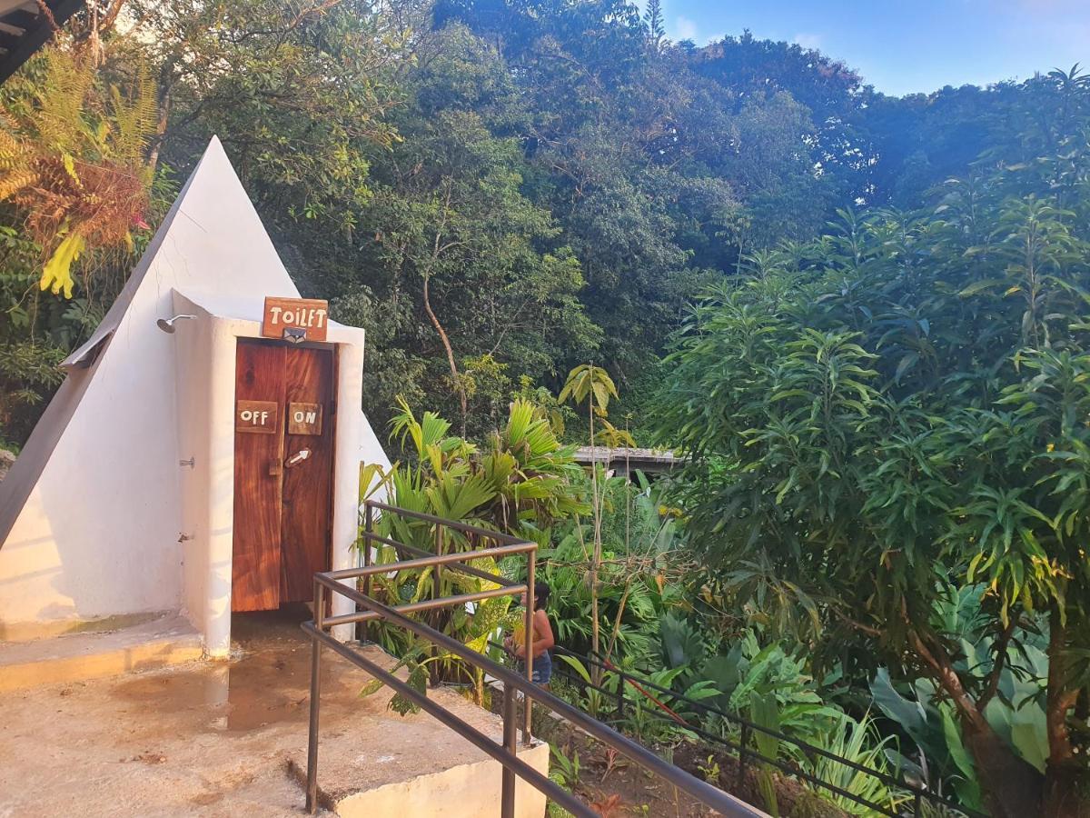 Hotel Glamping Tomaselli Manuel Antonio Exteriér fotografie