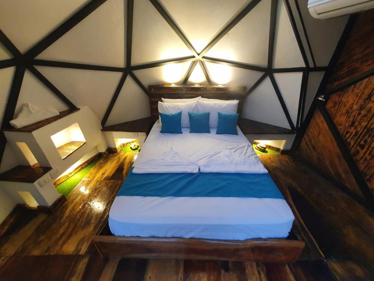 Hotel Glamping Tomaselli Manuel Antonio Exteriér fotografie